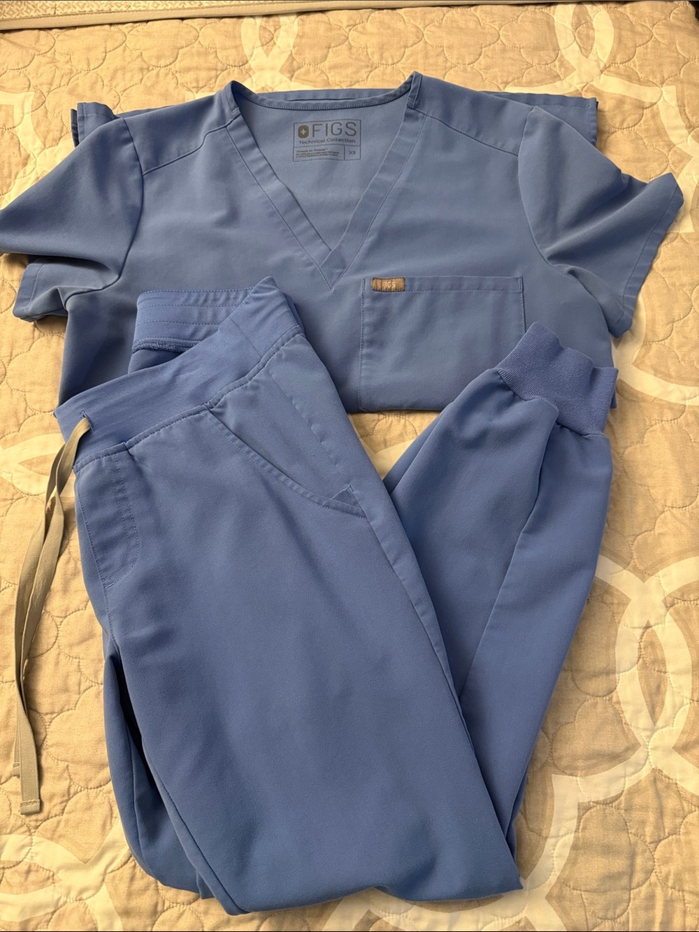 Figs Women's Track Jogger Set in Ceil Blue